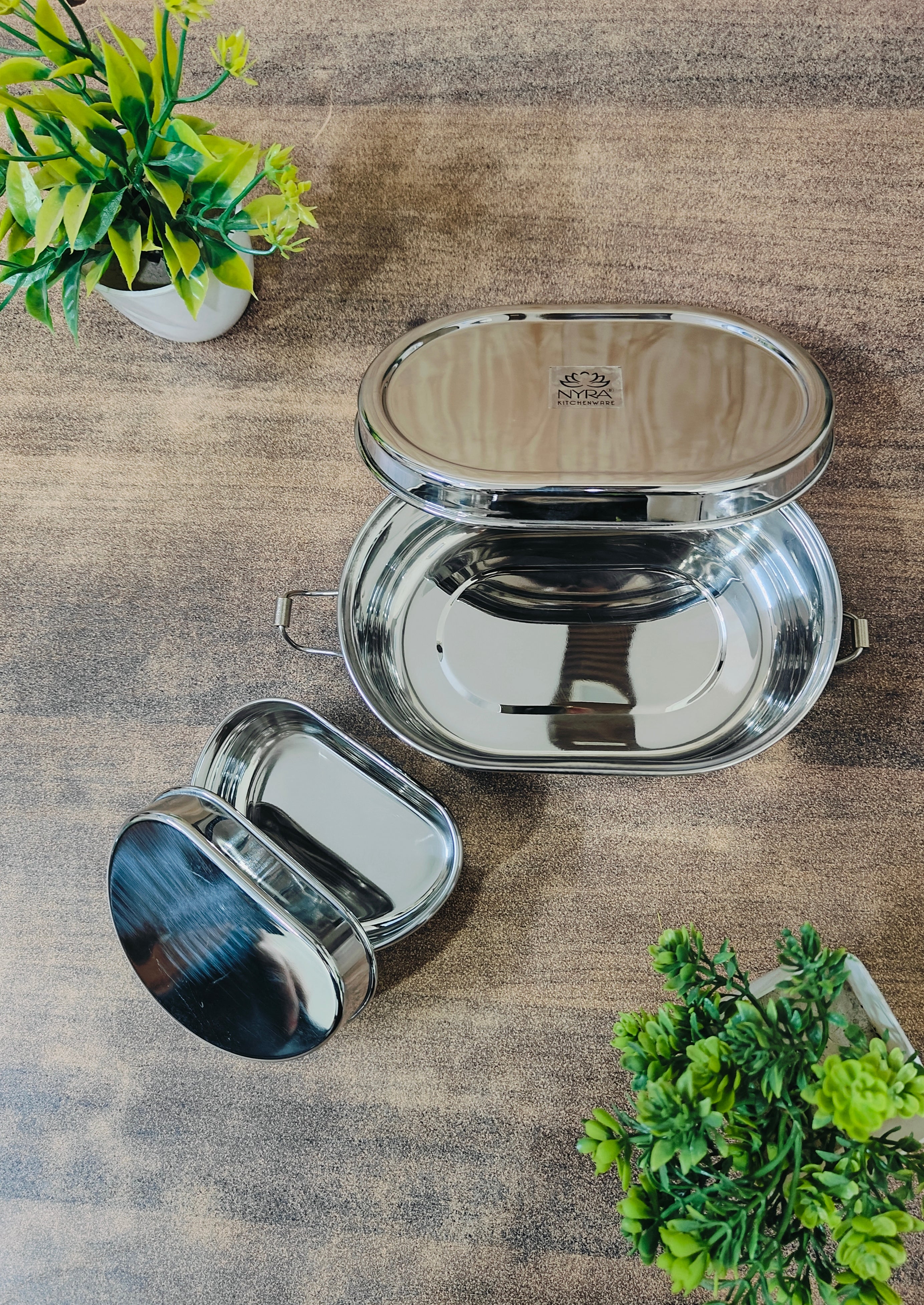 Stainless Steel Oval-shaped Lunch Box with Leakproof Dibbi