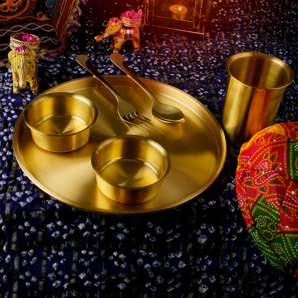 Paramparagat Upyogita Swarna Maharani 13' Pure Brass Dinner Set