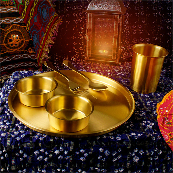 Paramparagat Upyogita Swarna Maharani 13' Pure Brass Dinner Set