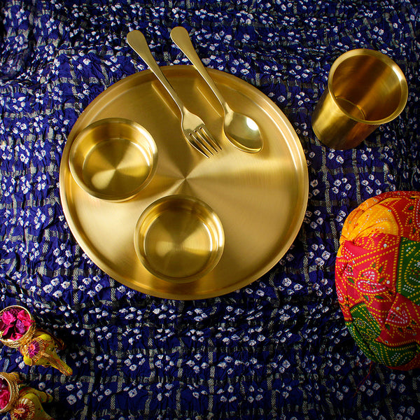Paramparagat Upyogita Swarna Maharani 11' Pure Brass Dinner Set