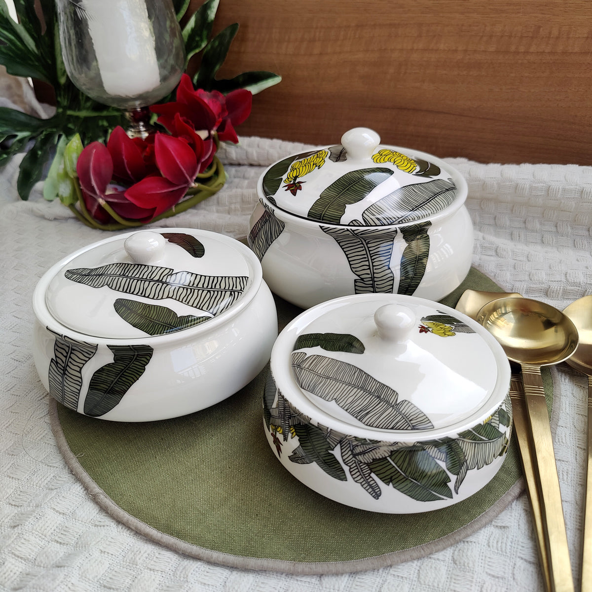 Praising Plantain (POR) - lid bowls
