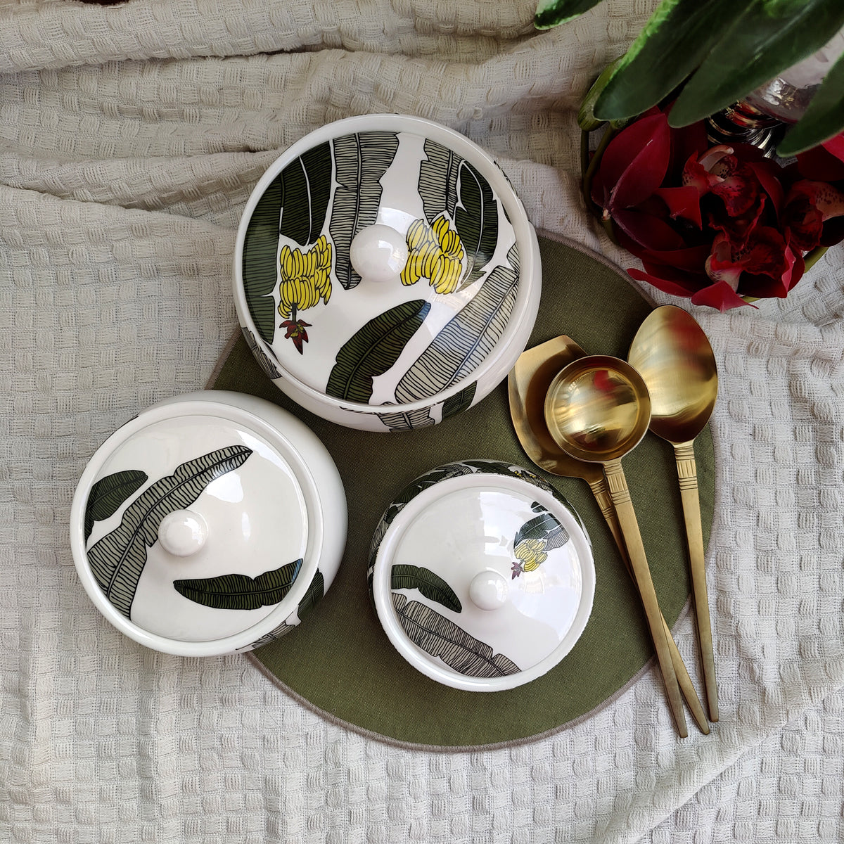Praising Plantain (POR) - lid bowls